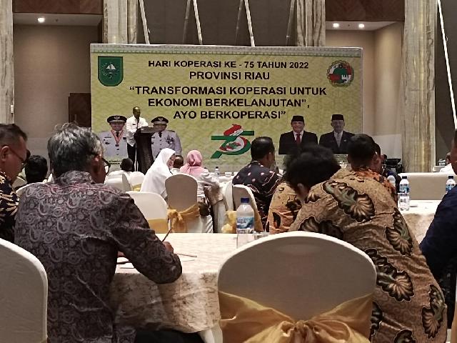 KadiskopUKM Inhil Ir Illiyanto Hadiri Kegiatan Penghargaan Tingkat Provinsi di Pekanbaru
