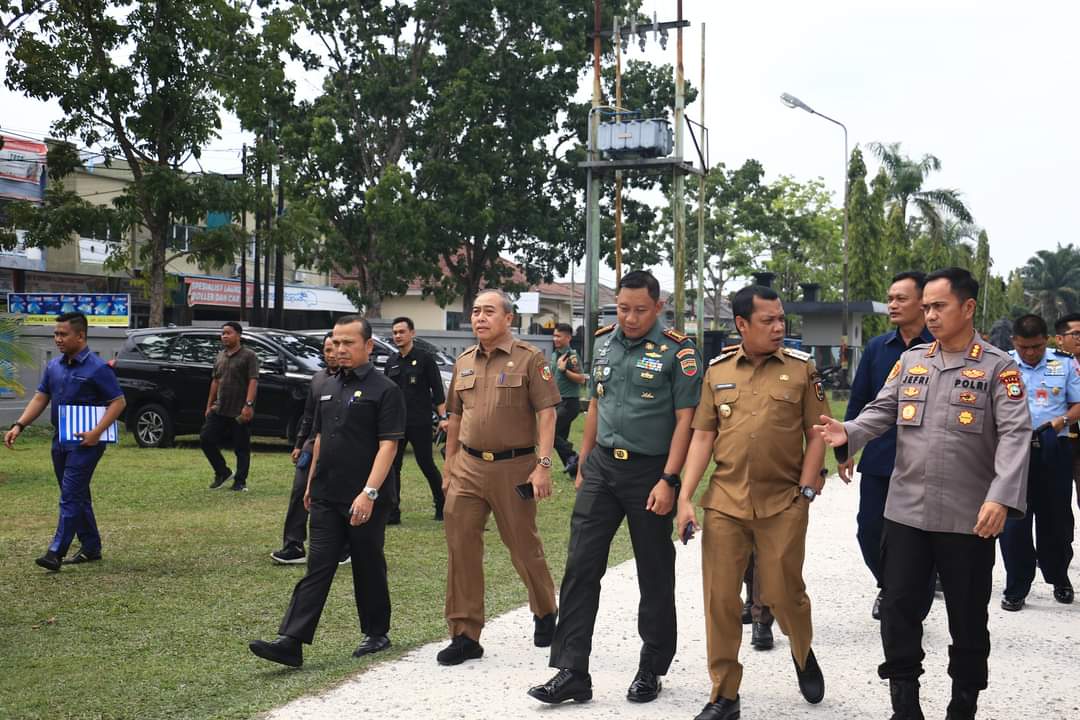 Ketua DPRD Pekanbaru Sabarudi Rapat Bersama Forkopimda Bahas Penanggulangan Karhutla