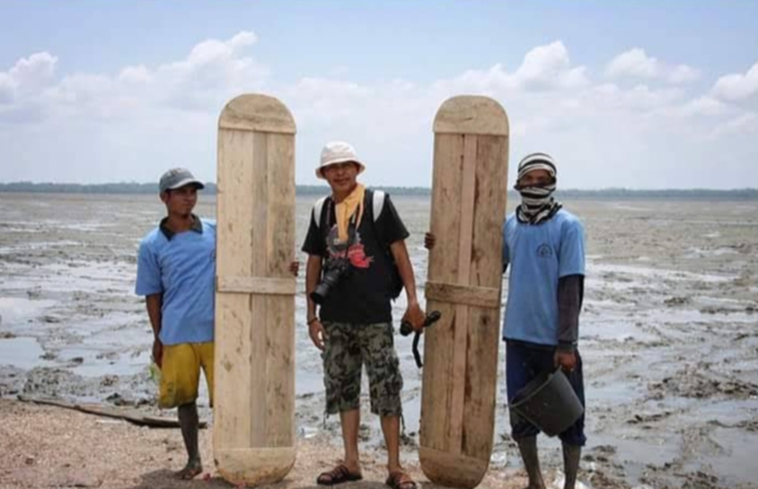 Semaraknya Menongkah Di pantai Bidari Inhil