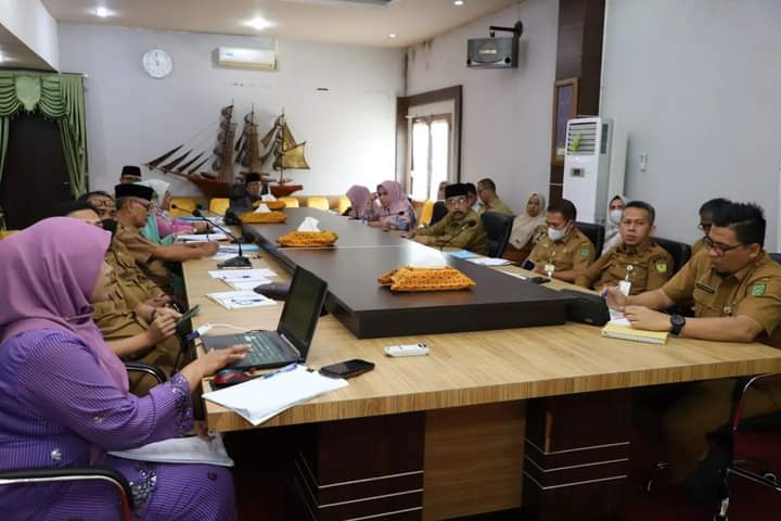 Bupati HM Wardan Pimpin Rapat Inhil Menuju Universal Health Coverage Bersama Dinkes dan OPD Terkait