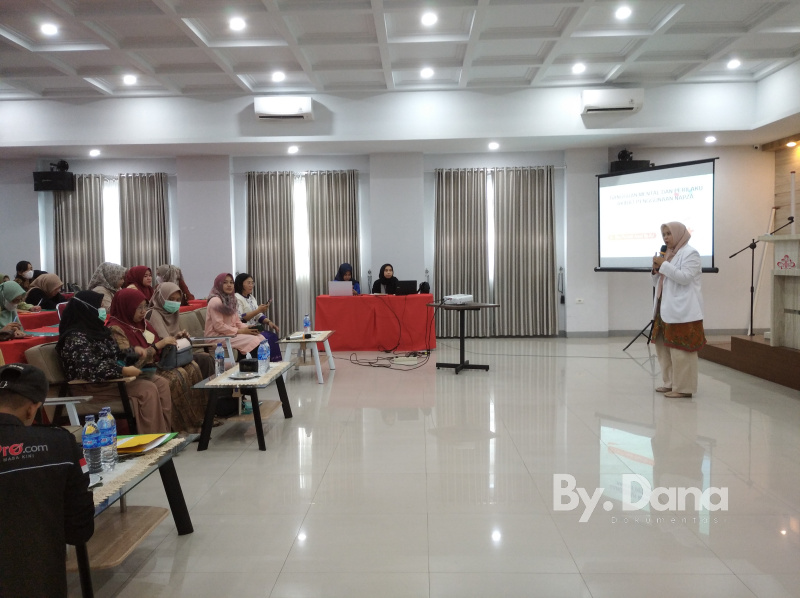 Kabid P2P Devi Natalia Buka Secara Resmi Pertemuan SOP Program Napza