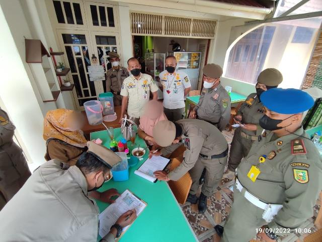 Tegakkan Aturan, Satpol PP Inhil Lakukan Razia Terhadap Pegawak Saat Jam Efektif Kerja