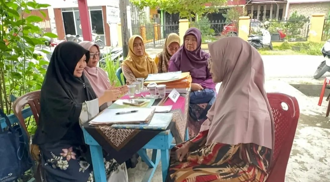 Tim Dinkes Inhil Gelar Penilaian Kader Posyandu Berprestasi di Posyandu Cermai