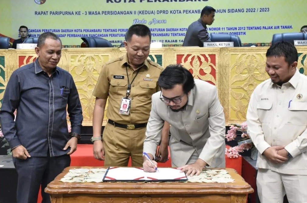 DPRD Pekanbaru Sahkan Perda Pengelolaan Air Limbah Domestik