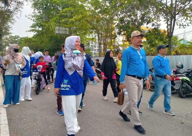 Dinas Kesehatan Inhil Gelar Jalan Santai