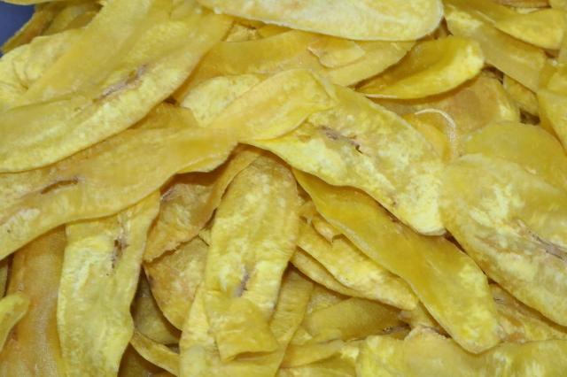 Lakukan Monitoring dan Pembinaan, Diskopukm Inhil Sambangi Tempat Produksi Keripik Pisang Willia 