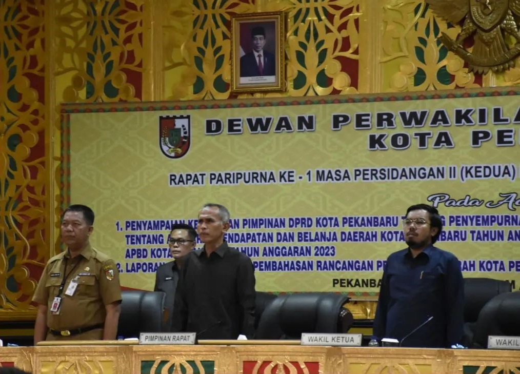 DPRD Pekanbaru Sahkan Perda Administrasi Kependudukan