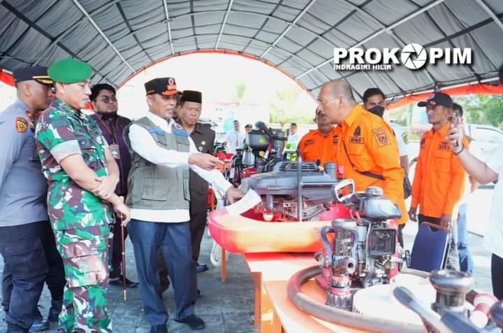 Pj Bupati Herman Pimpin Apel Gabungan Kesiap-siagaan Bencana Karhutla di Lapangan Upacara Kantor Bupati