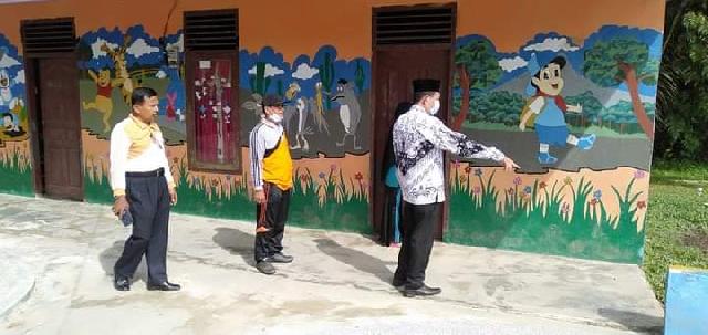 Kadisdik Kunjungi Sejumlah Sekolah Di Kecamatan Kemuning, Ini Tujuannya