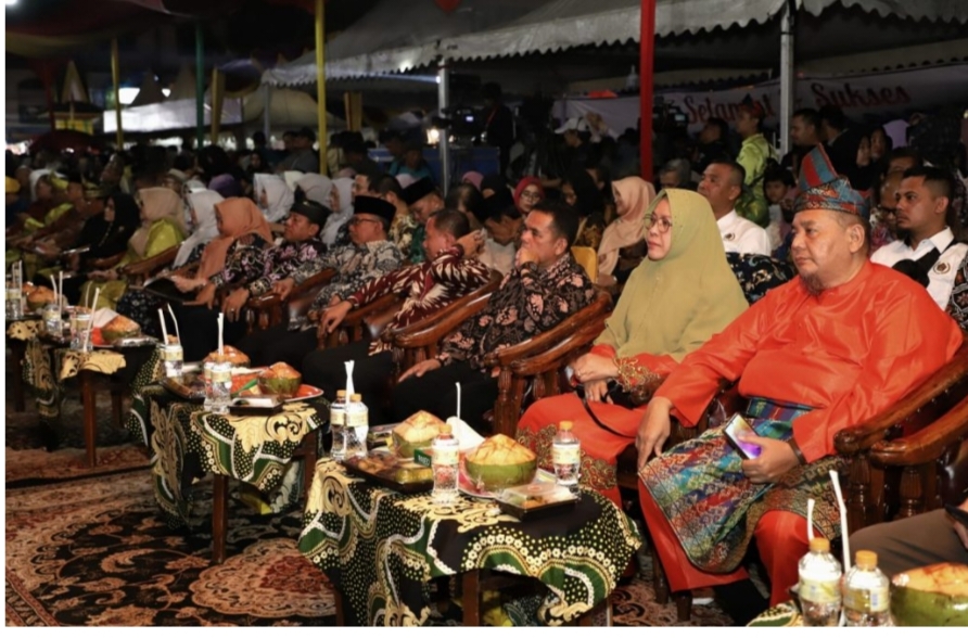 Puncak HUT PWI Ke-77 & HPN 2023 Tingkat  Provinsi Riau, Bupati HM. Wardan Jadikan Momentum Mengenalkan dan Membangun Perkelapaan Inhil