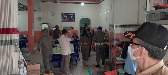 Tegakkan Aturan, Satpol PP Inhil Lakukan Razia Terhadap Pegawak Saat Jam Efektif Kerja