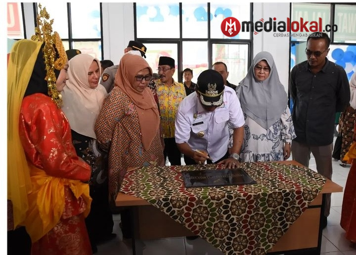 Bupati HM Wardan Resmikan Gedung Baru Rawat Inap dan UGD 24 Jam Puskesmas Kempas