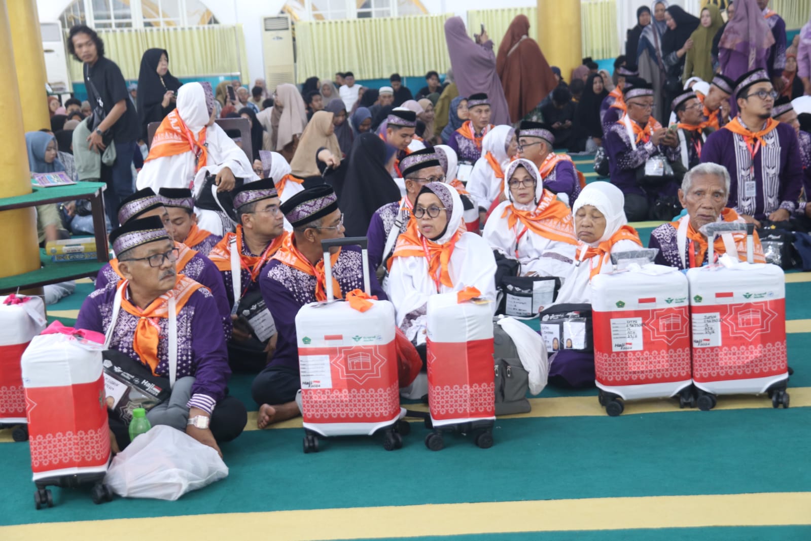 Dinas Kesehatan Bengkalis Mendampinggi Pengantaran JCH Menuju Embarkasi Haji Batam